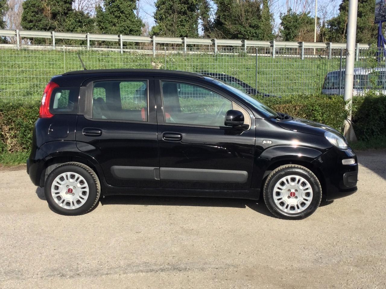 Fiat Panda 1.2 Lounge 69cv 5 posti