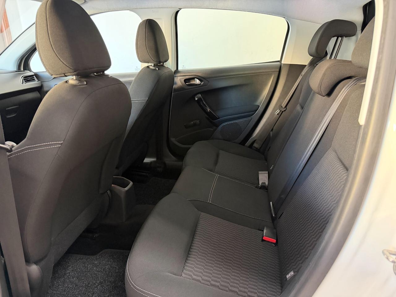 Peugeot 208 2017 PureTech 82 5 porte Allure