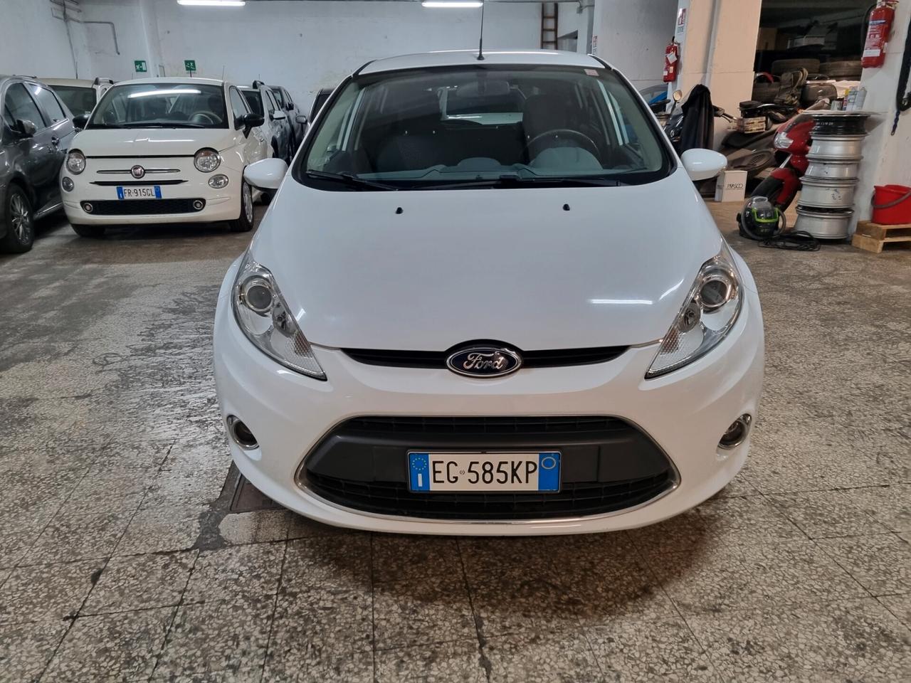 Ford Fiesta 1.4 5 porte Bz.- GPL Titanium