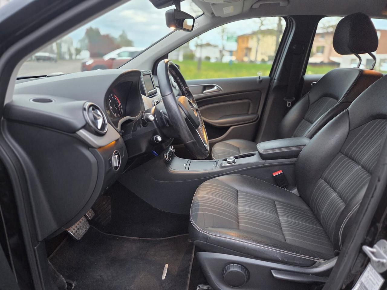 Mercedes-benz B 200 CDI Automatic Premium