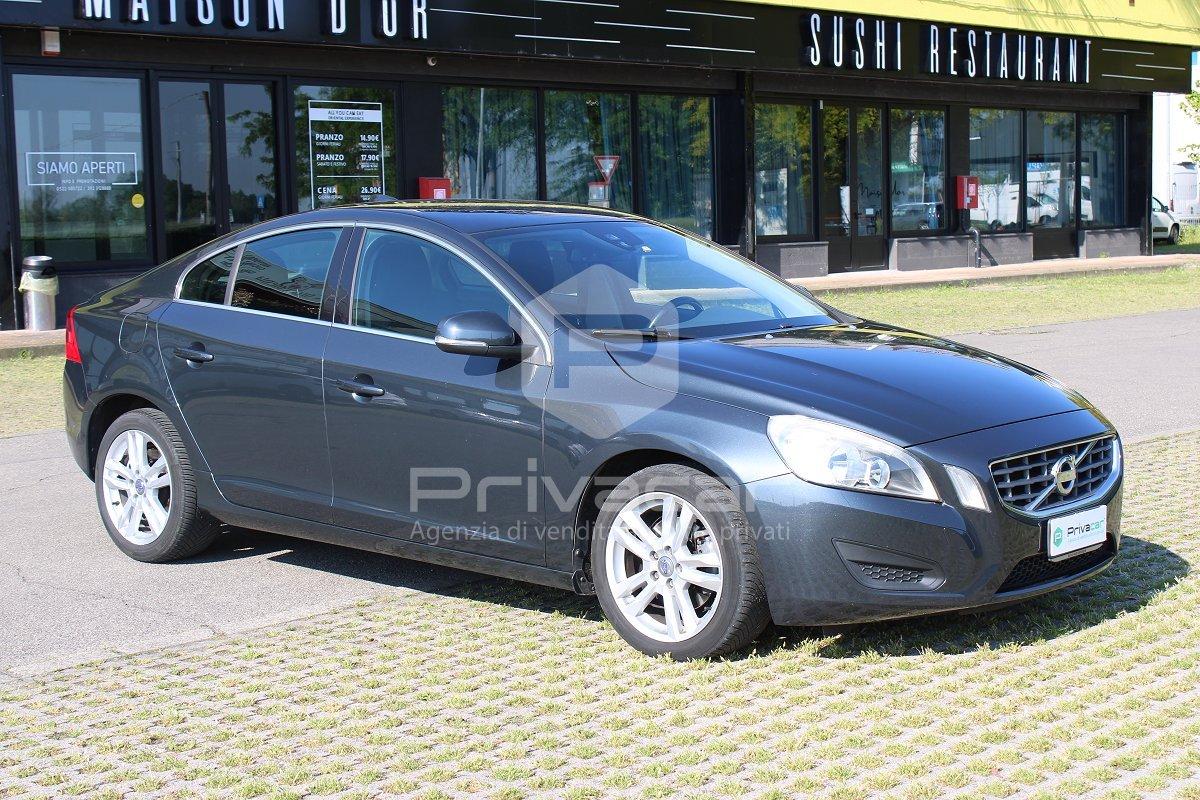 VOLVO S60 D3 Geartronic Momentum