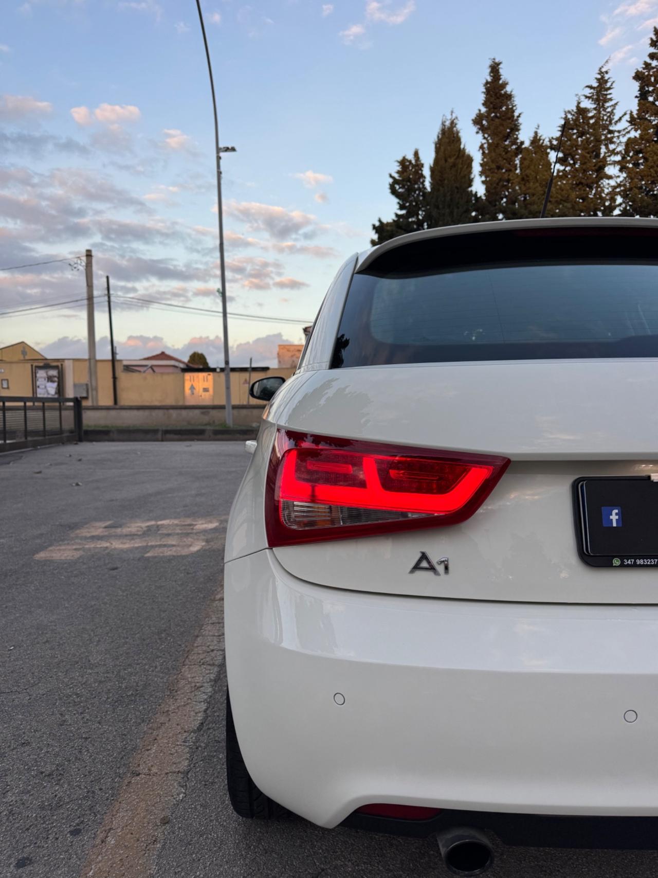 Audi A1 SPB 1.6 TDI CAMBIO AUTOMATICO/UNICOPROPRIETARIO