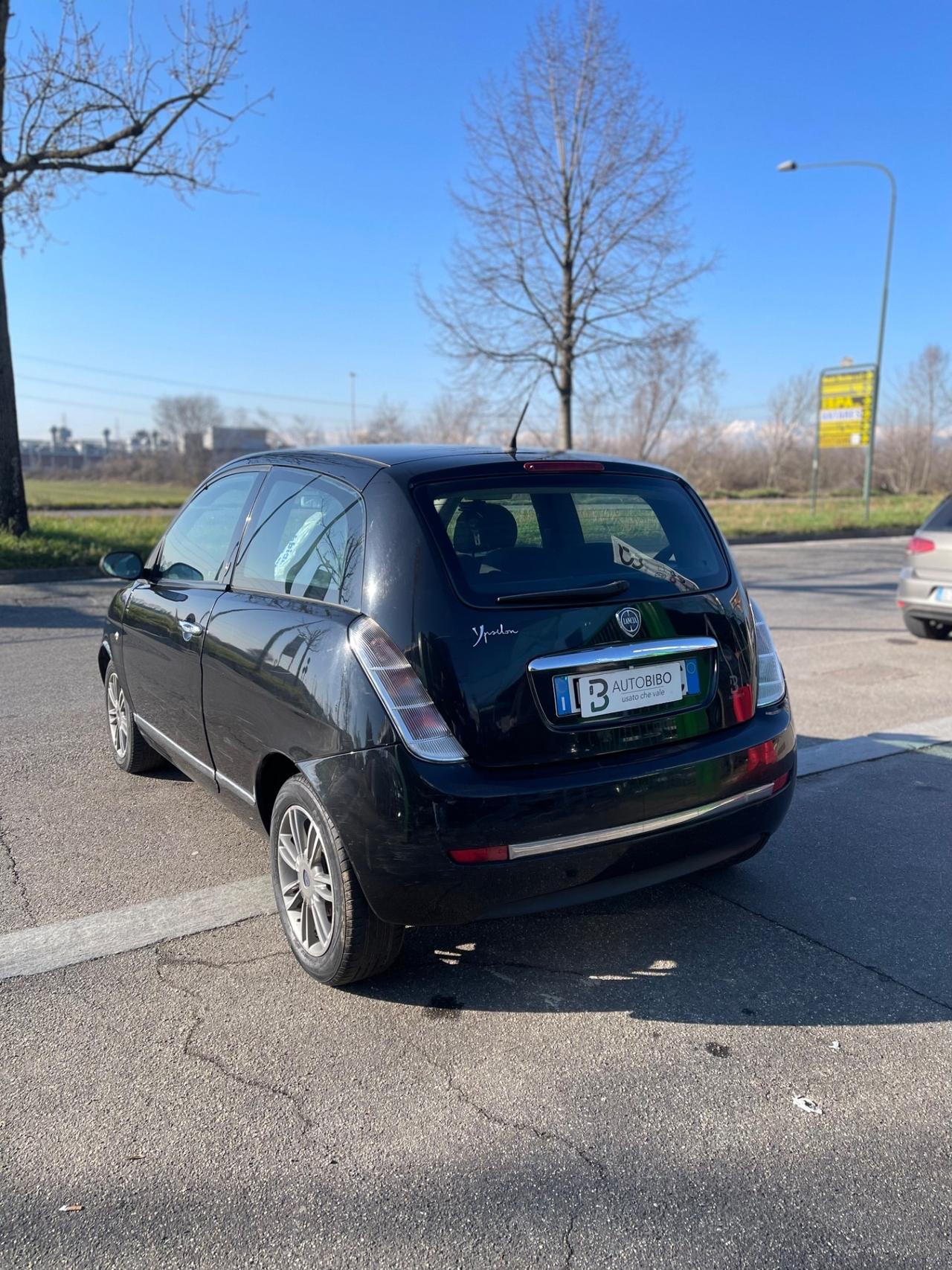 Lancia Ypsilon 1.2 Argento