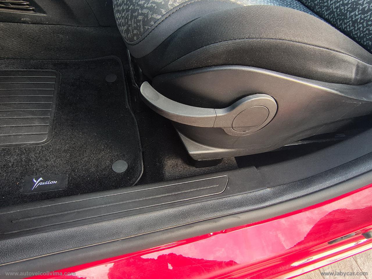 LANCIA Ypsilon 1.2 69 CV 5p. GPL Silver