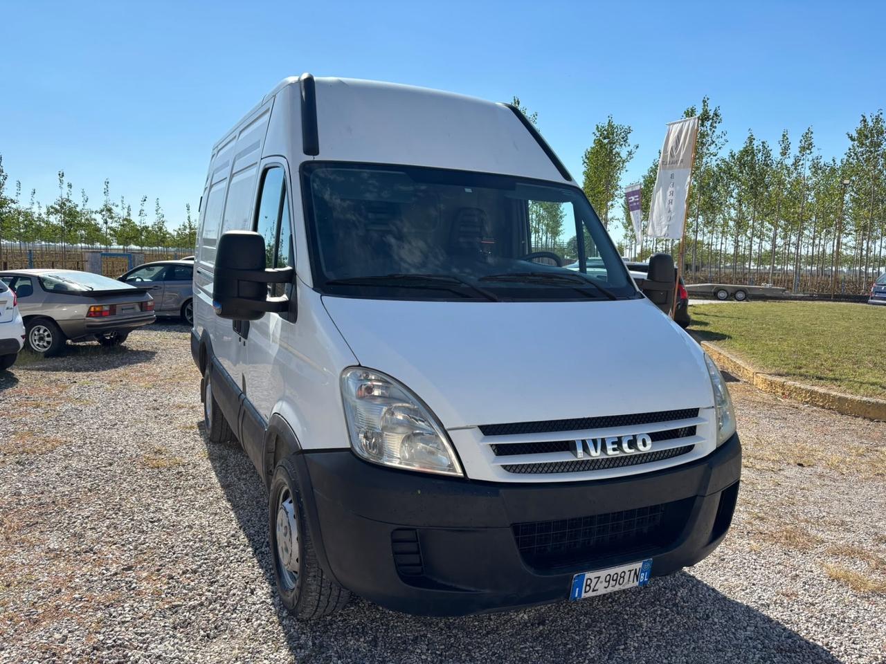 Iveco Daily 35C12 2.3 Hpi PL-RG Cabinato