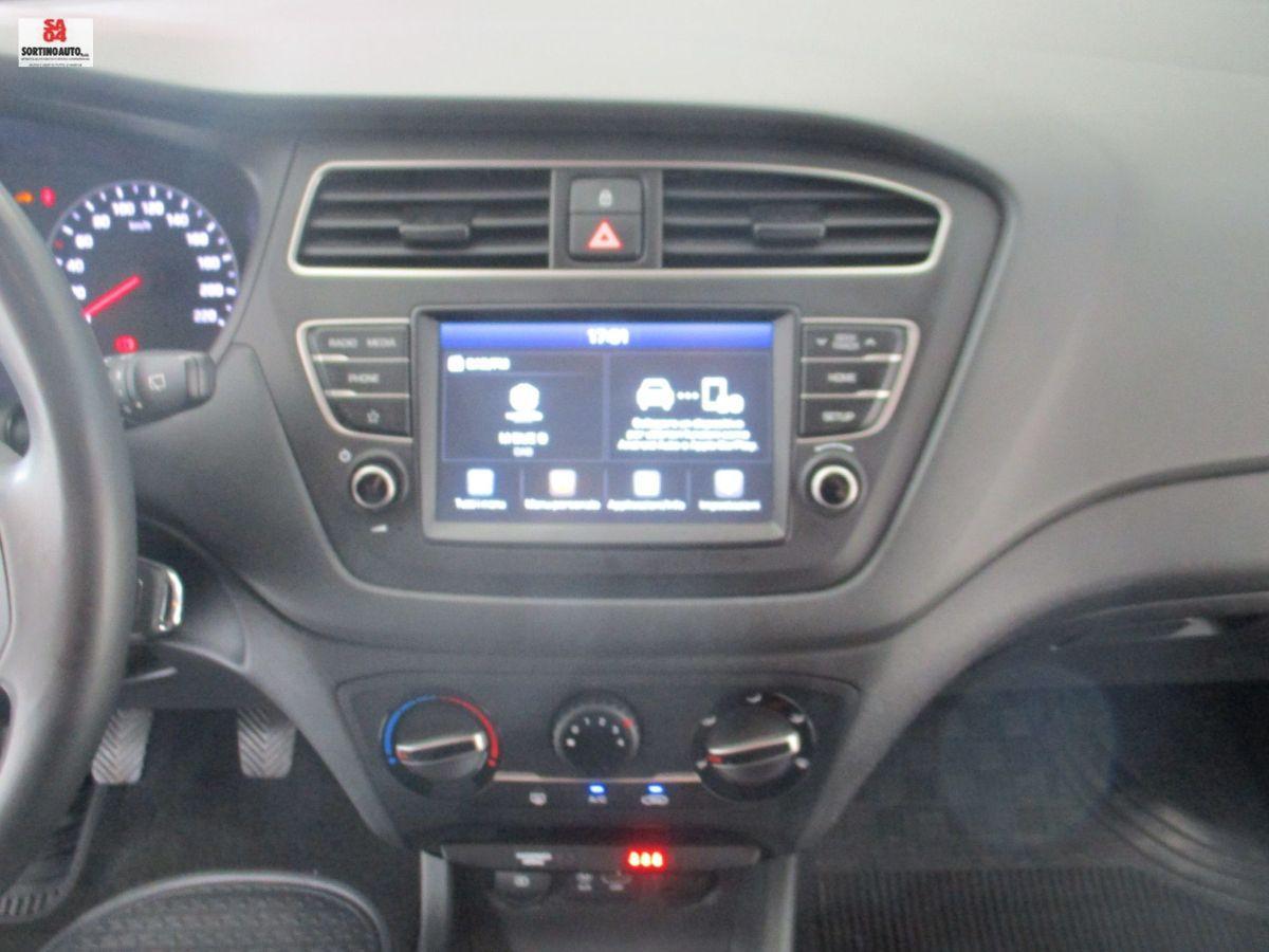 HYUNDAI i20 1.2 5p. Connectline-2020 KM60000