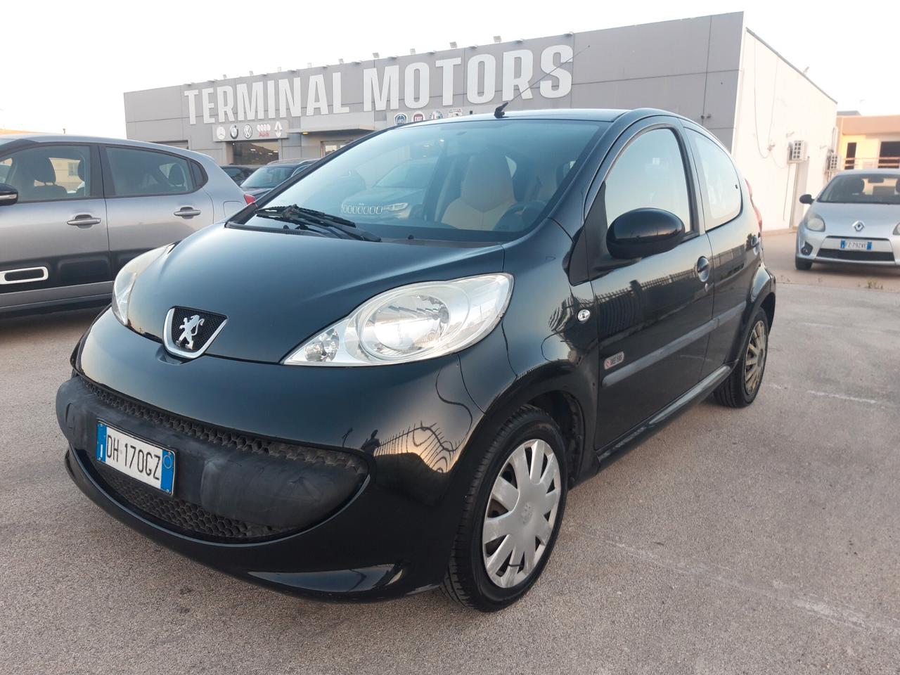 Peugeot 107 1.0 68CV 5p. Plaisir