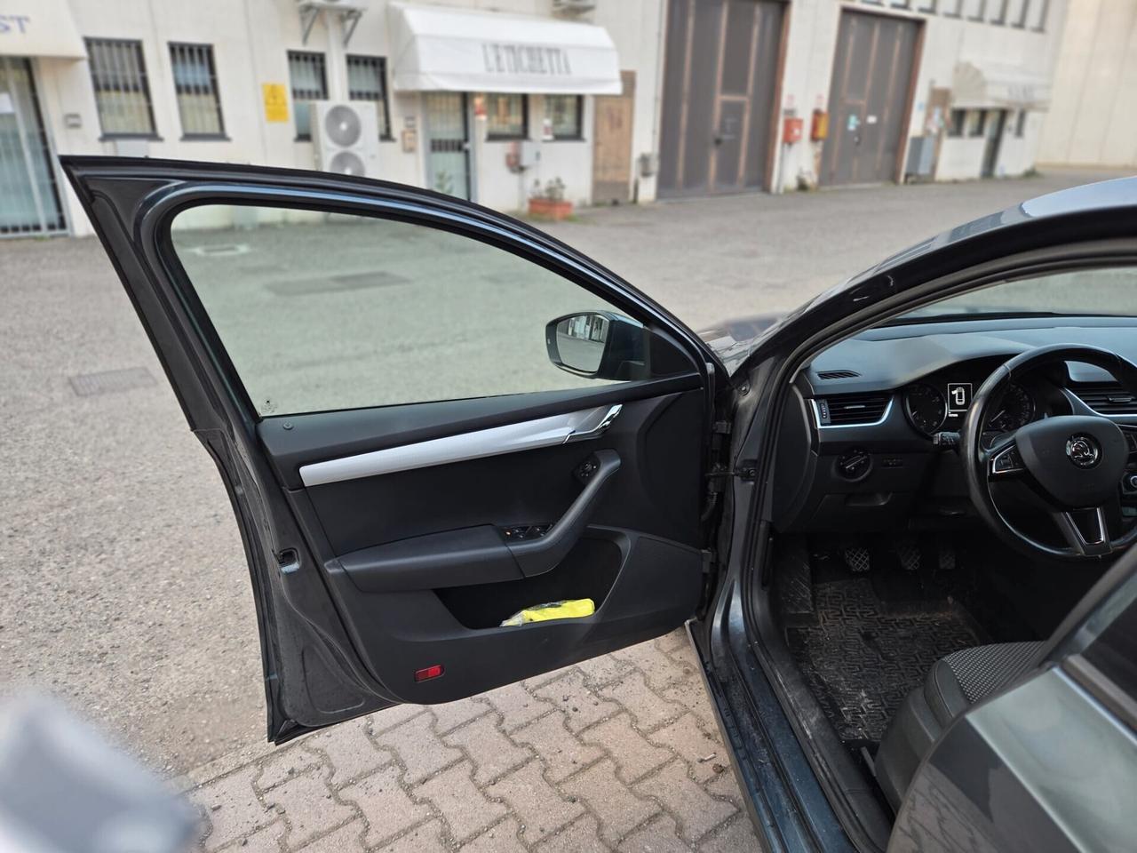 Skoda Octavia 1.4 TSI Wagon Executive G-Tec