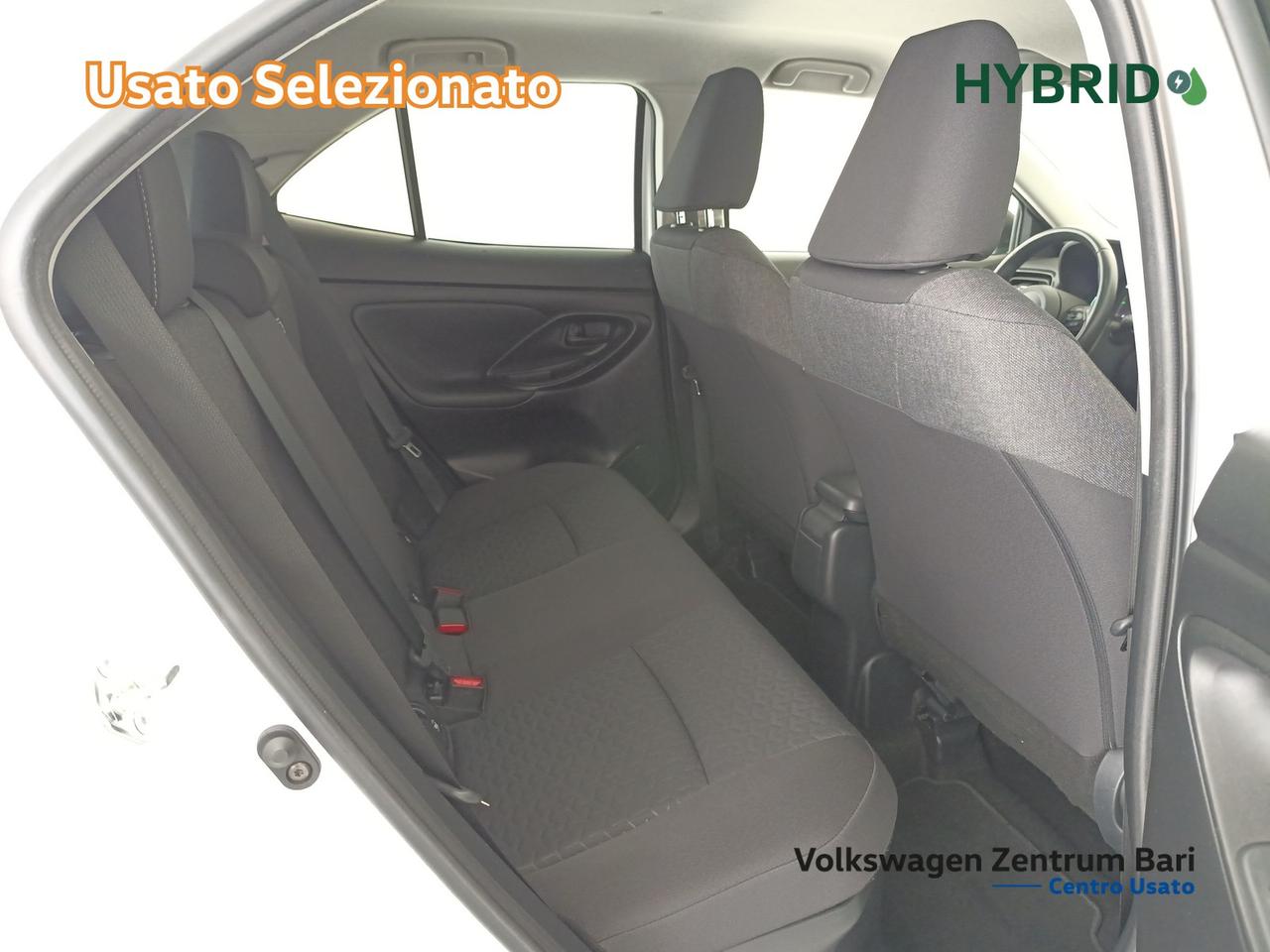 Toyota Yaris cross 1.5h business fwd 116cv e-cvt