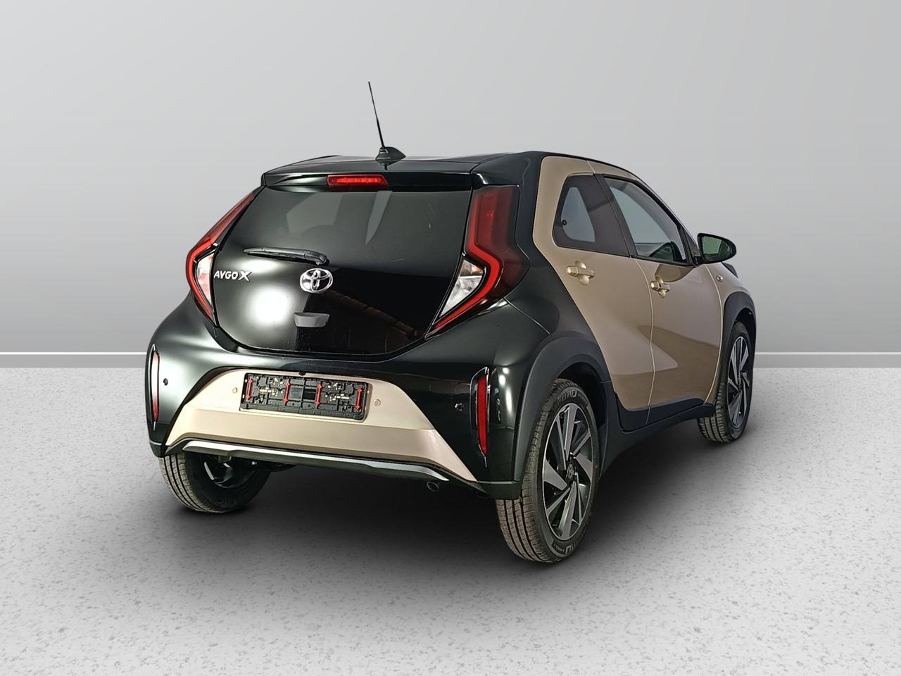 TOYOTA Aygo X 1.0B LOUNGE MT - MY24