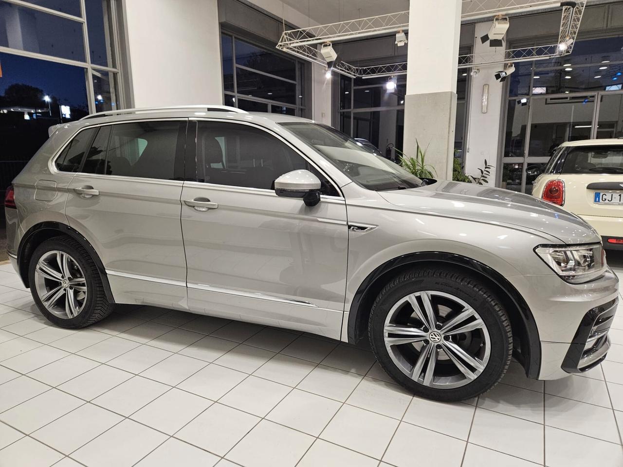 Volkswagen Tiguan 1.6 TDI R-Line