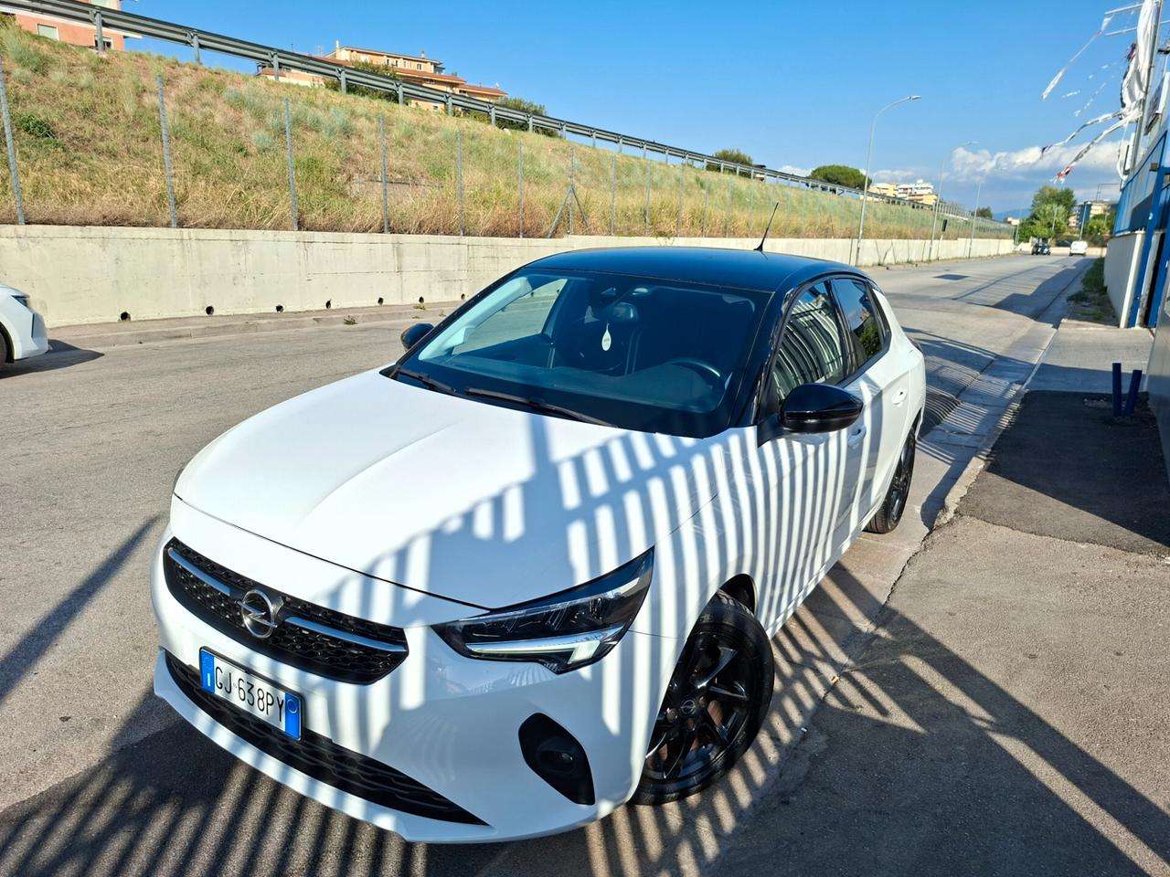 Opel Corsa 1.2 100 CV Design & Tech