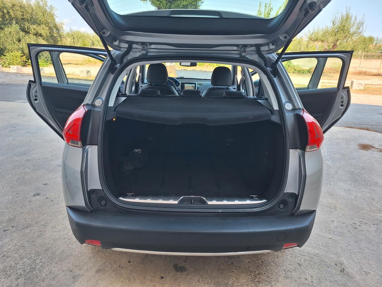 Peugeot 2008 1.6 HDi 120 Allure NAVI FULL