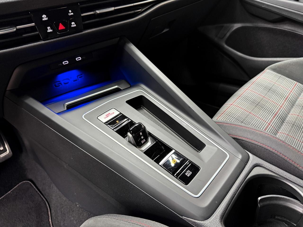 Volkswagen Golf 8 GTI 2.0 TSI 245CV