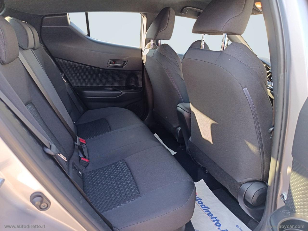 TOYOTA C-HR 1.8 Hybrid E-CVT Active