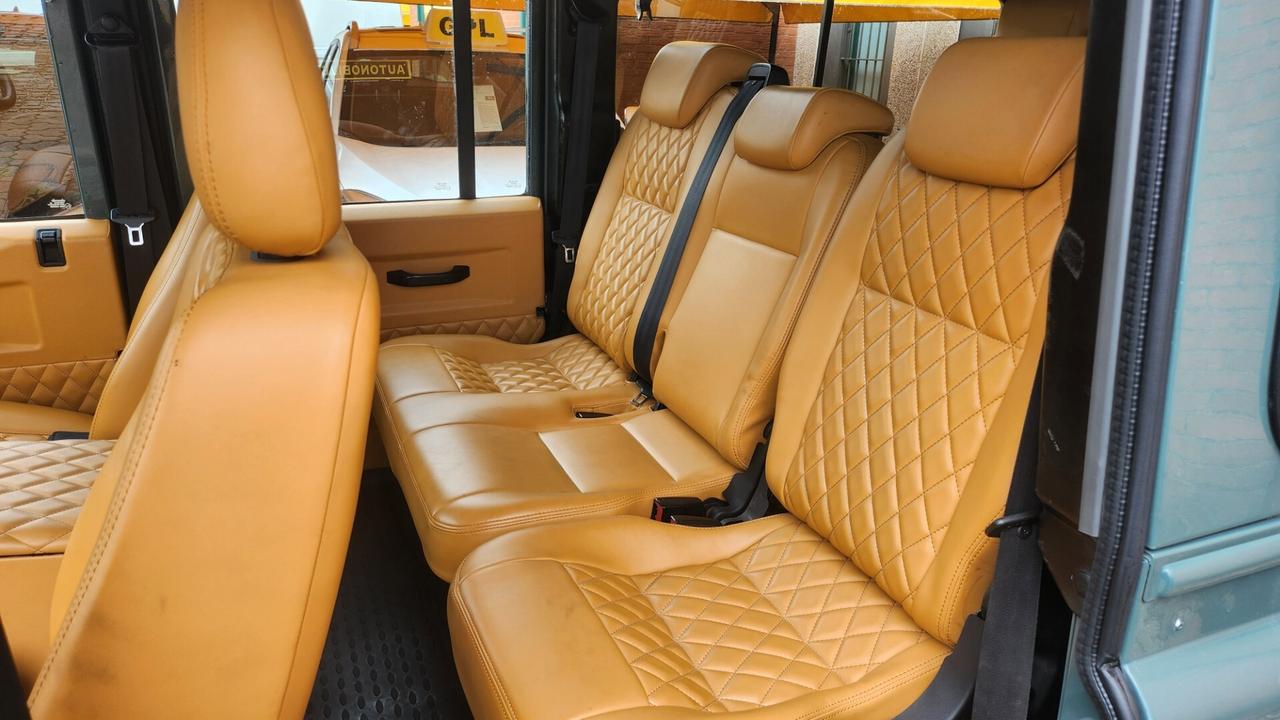 Land Rover Defender 110 2.2 TD4 Station Wagon N1