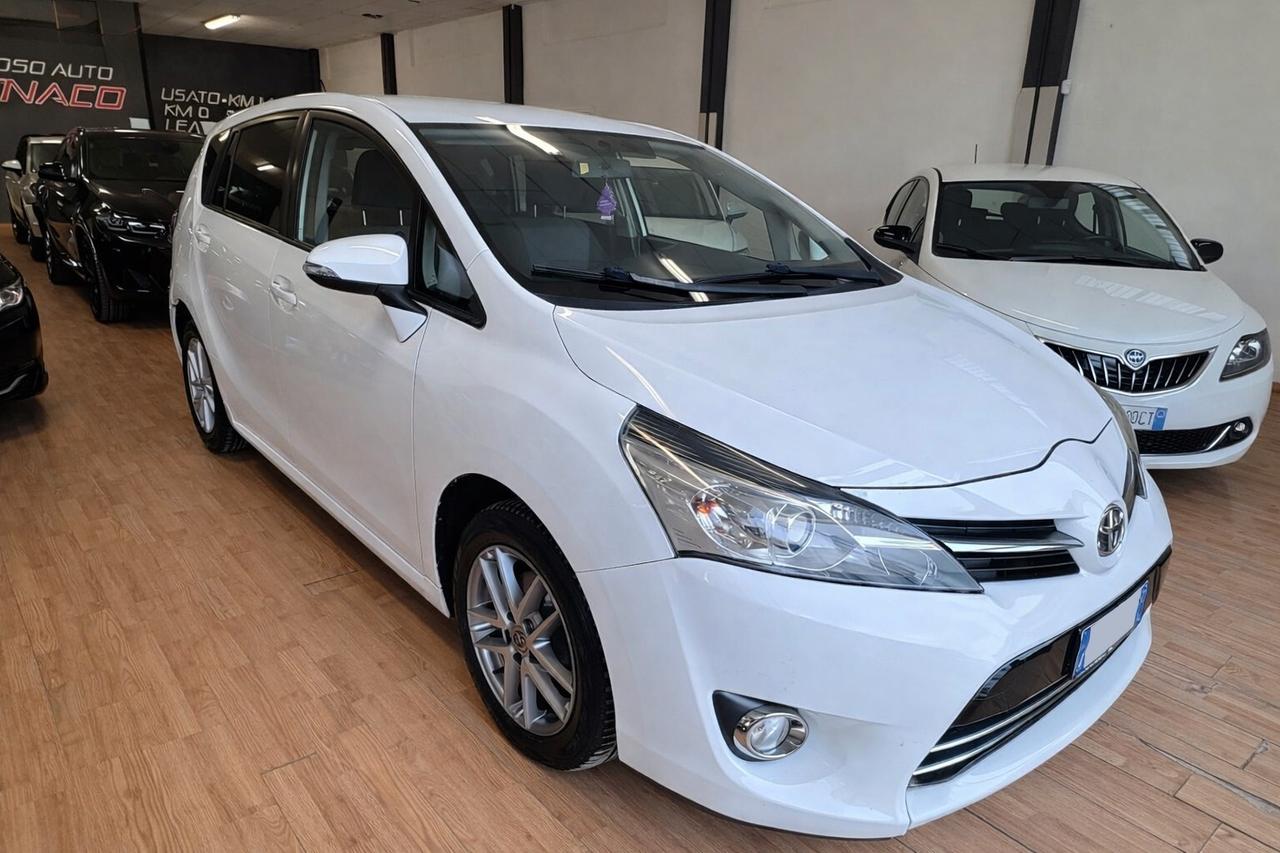 Toyota Verso 1.6 D-4D 110cv 2015