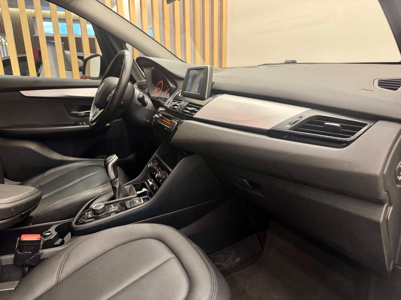 BMW 220 LUXURY ACTIVE NAVI PELLE XENO 4X4 UNICOPROPRIETARIO