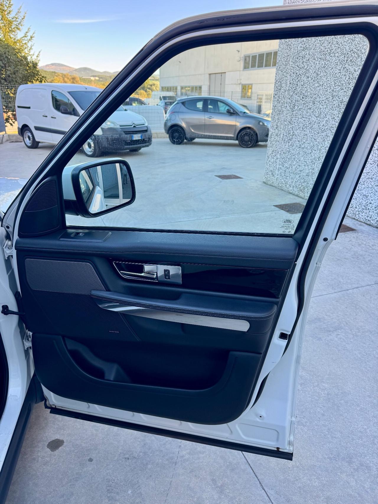 LAND ROVER RANGE ROVER SPORT 3.0 TDV6 HSE