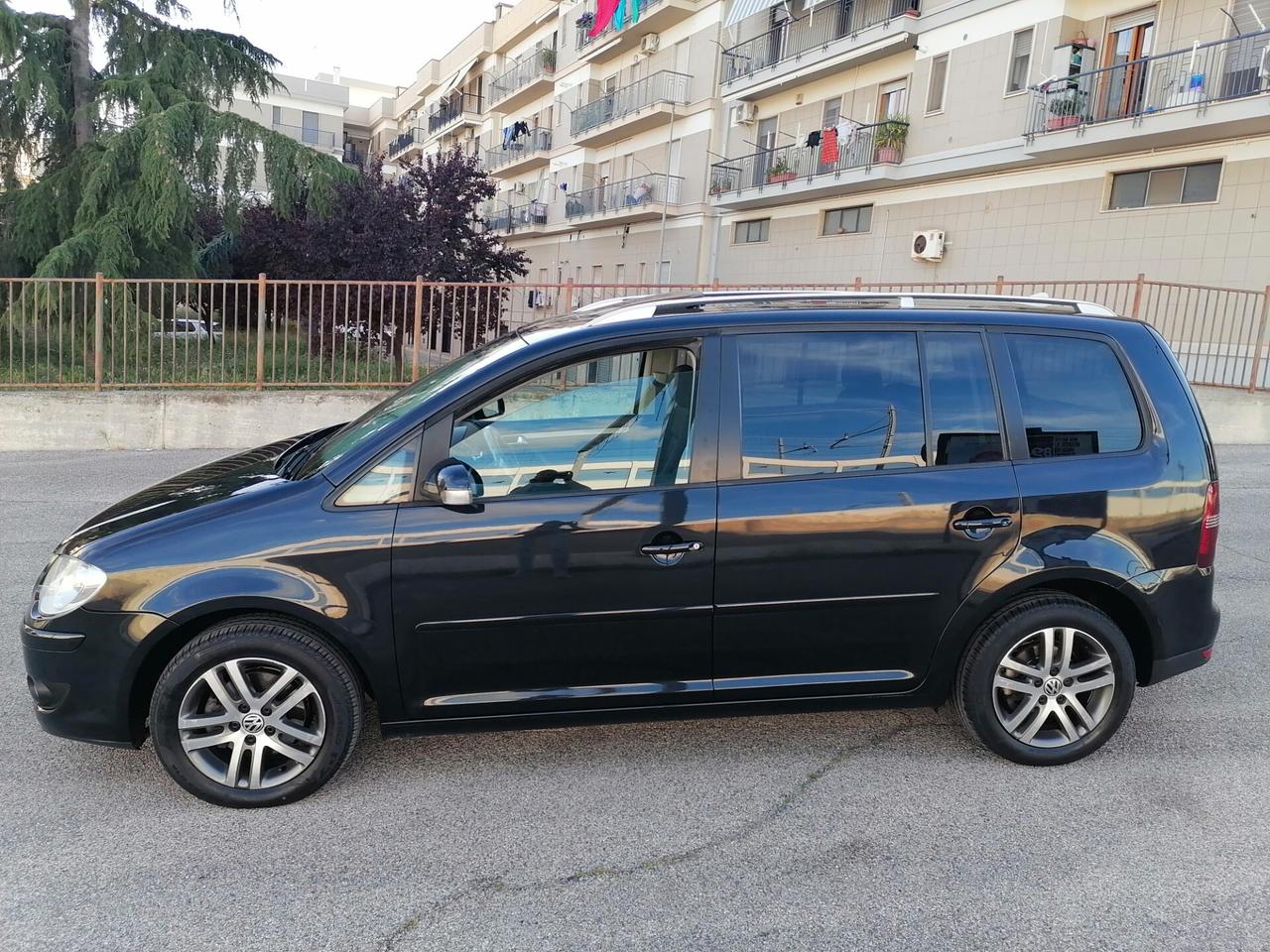 Volkswagen Touran 1.9 TDI 105CV 7 POSTI GANCIO TRAINO