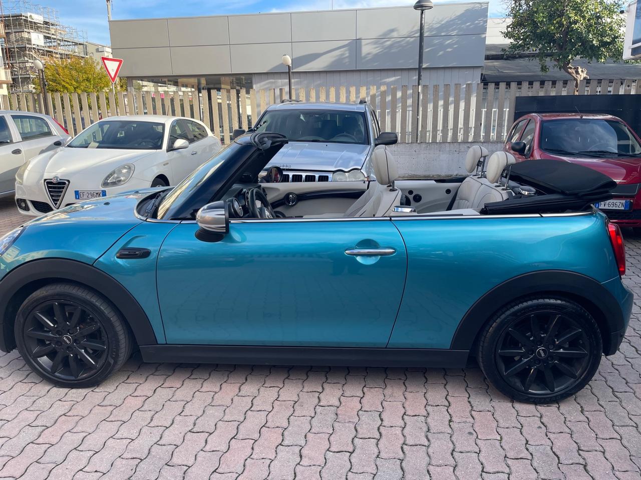 Mini 1.5 Cooper D Hype Cabrio