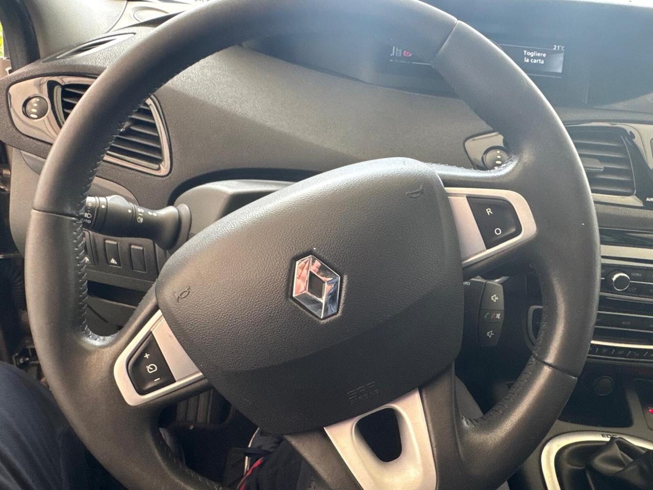 Renault Scénic XMod 1.5 dCi 110CV