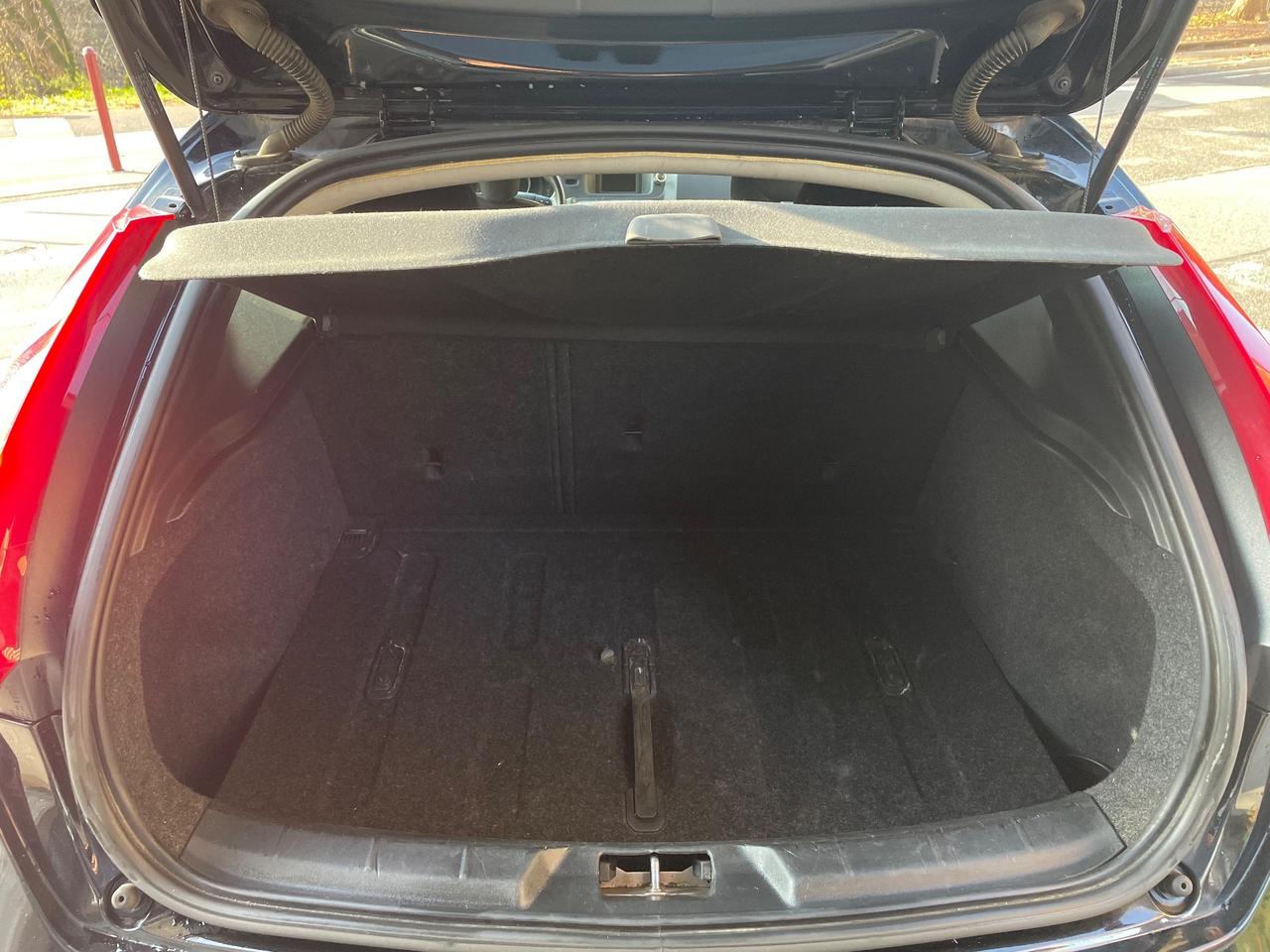 Volvo V40 2.0 D2 120cv MOMENTUM/GARANZIA 12 MESI