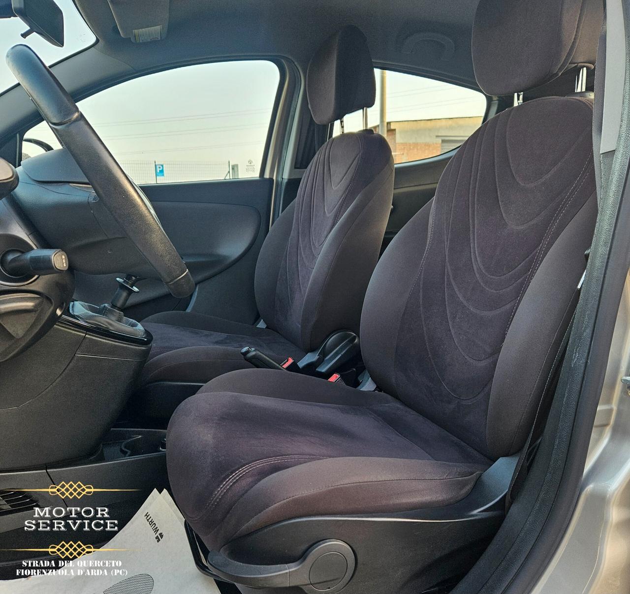 Lancia Ypsilon 1.2 69 CV 5 porte Gold DA 79€ MESE