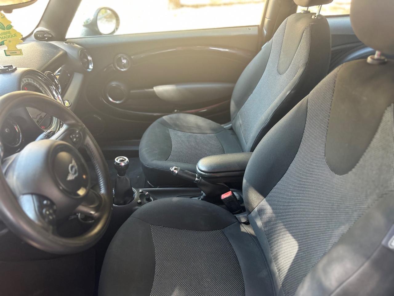 Mini Mini 1.6 16V Cooper D