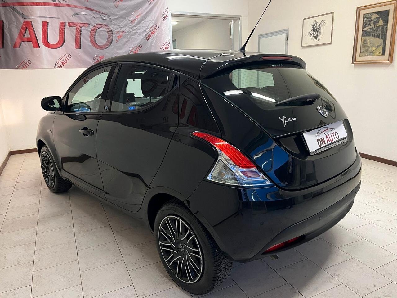 Lancia Ypsilon 1.2 69 CV 5 porte S&S Elefantino Blu