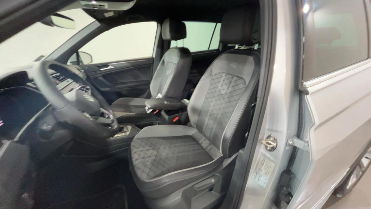 Volkswagen Tiguan 2.0 TDI 150 CV SCR DSG R-Line