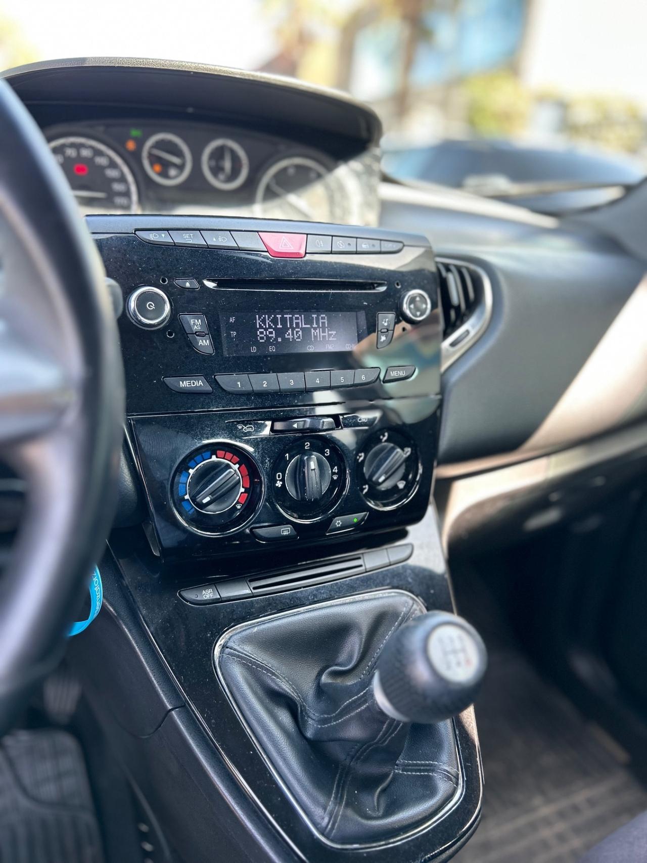 Lancia Ypsilon 1.3 MJT 16V 95 CV 5 porte S&S Platinum