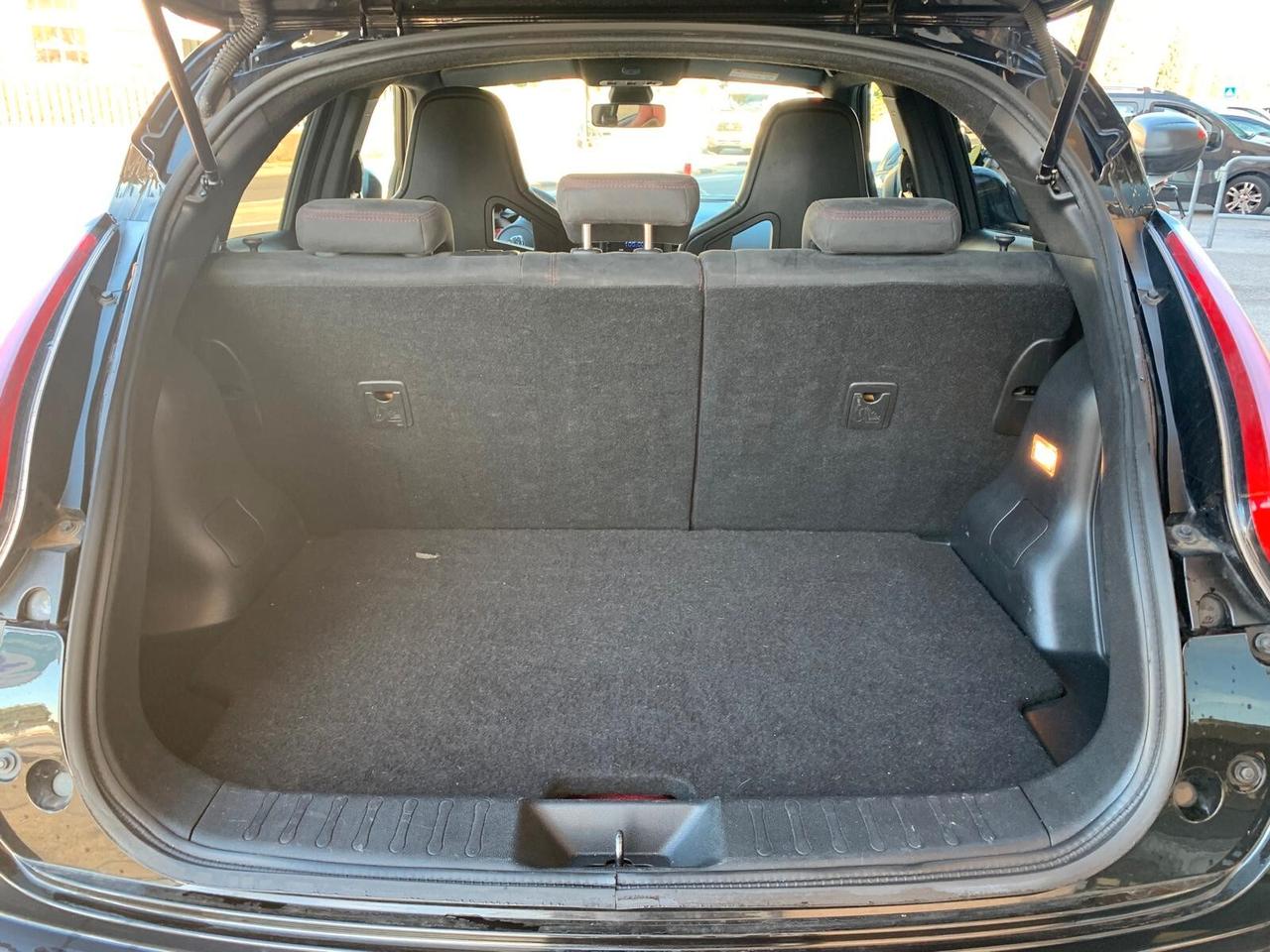 Nissan Juke 1.6 DIG-T 218 Nismo RS