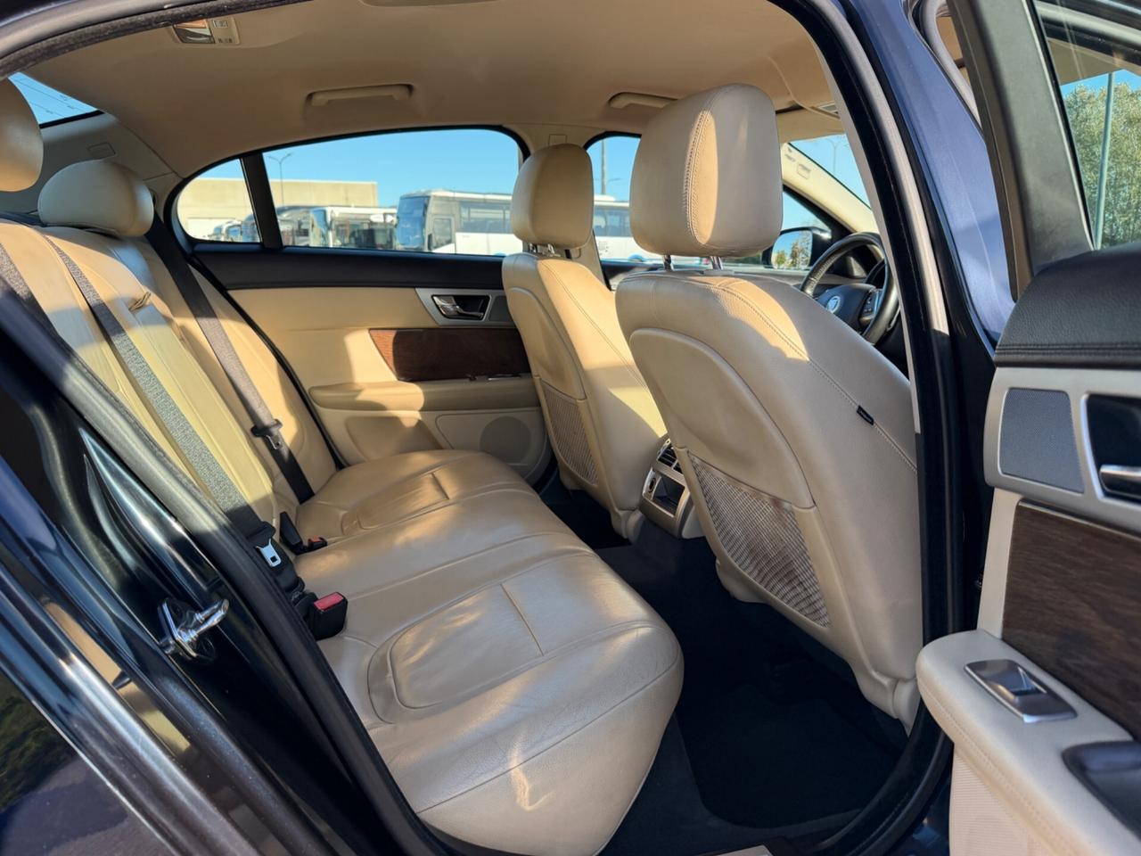 Jaguar XF 2.2 D 190 CV