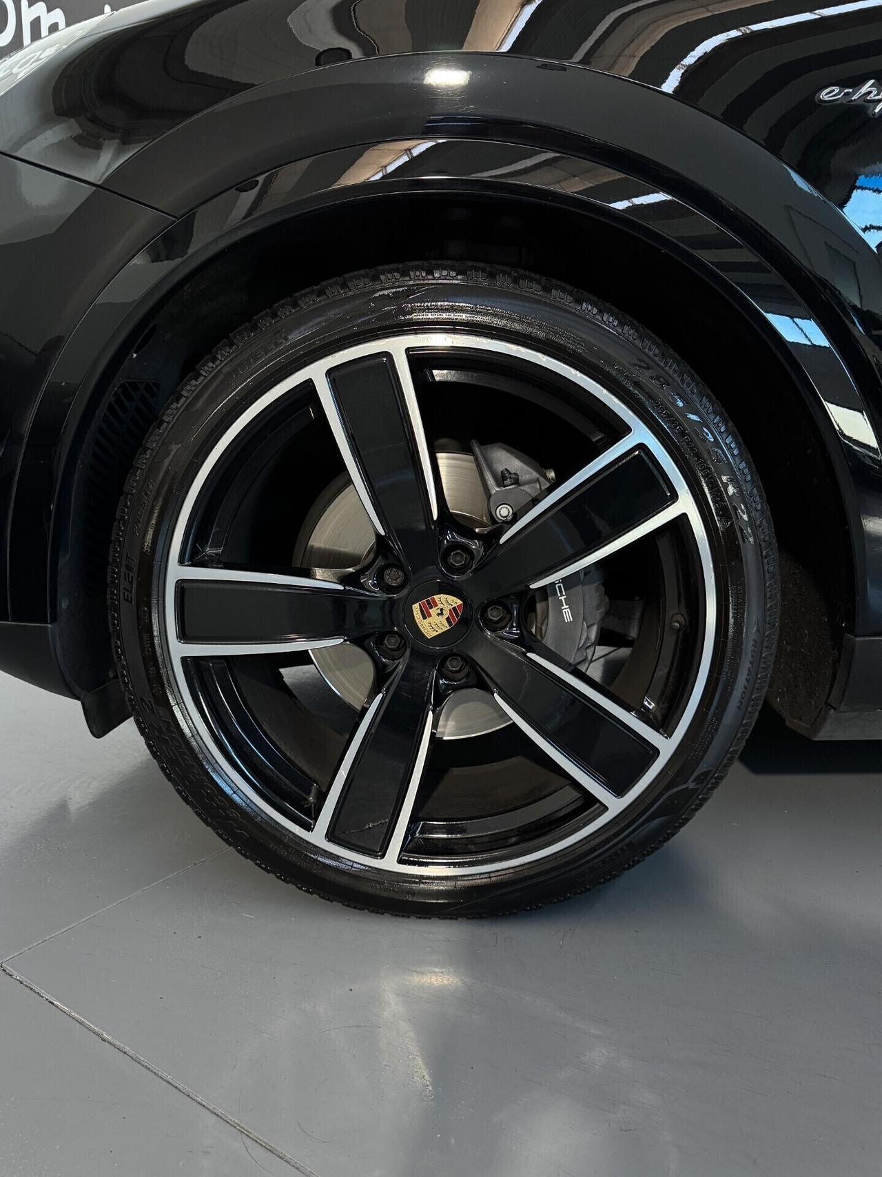 Porsche Cayenne coupè E-Hybrid 3.0cc 340cv Tetto panoramico Iva Esposta