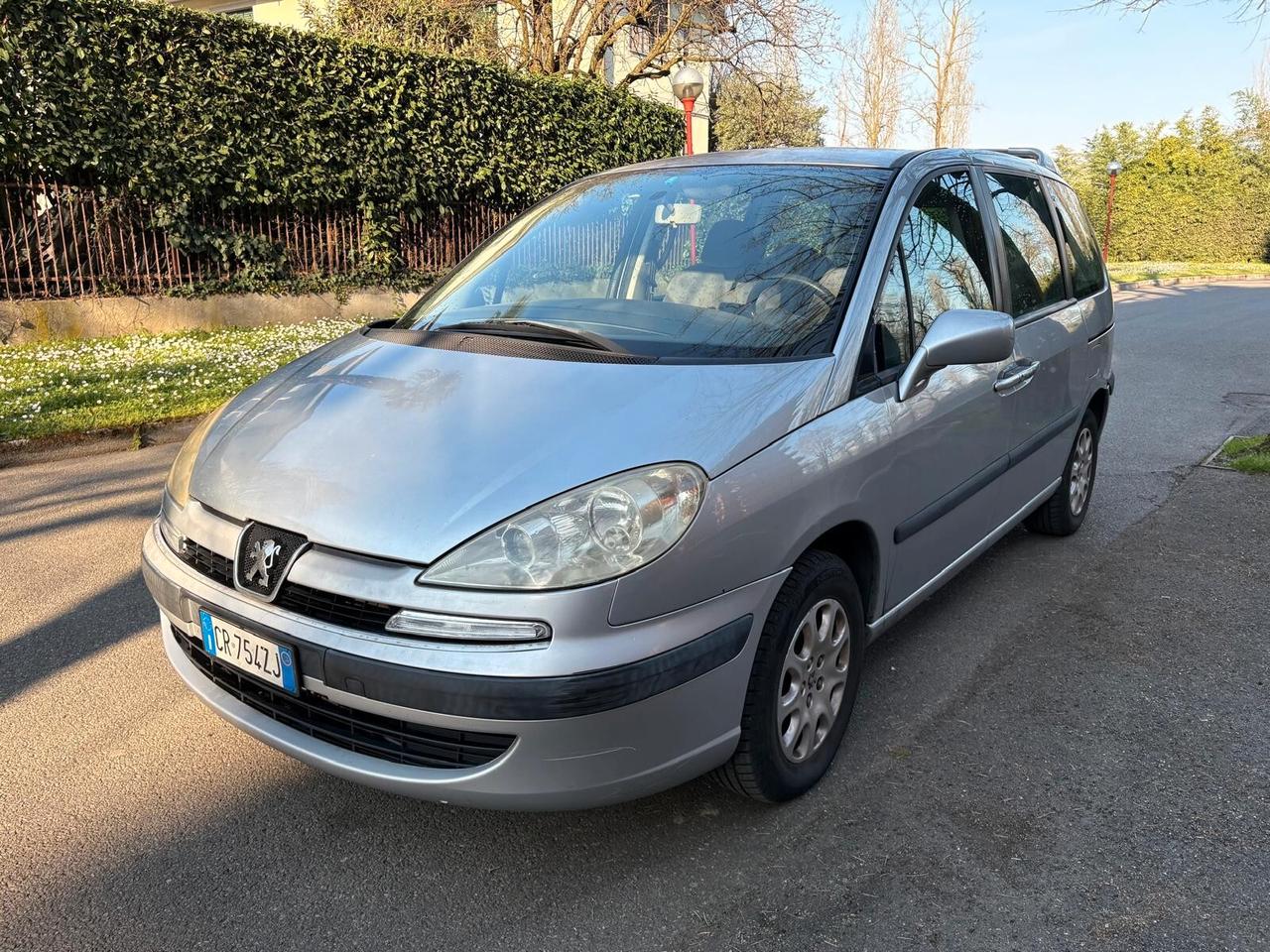 Peugeot 807 2.0 16V SR