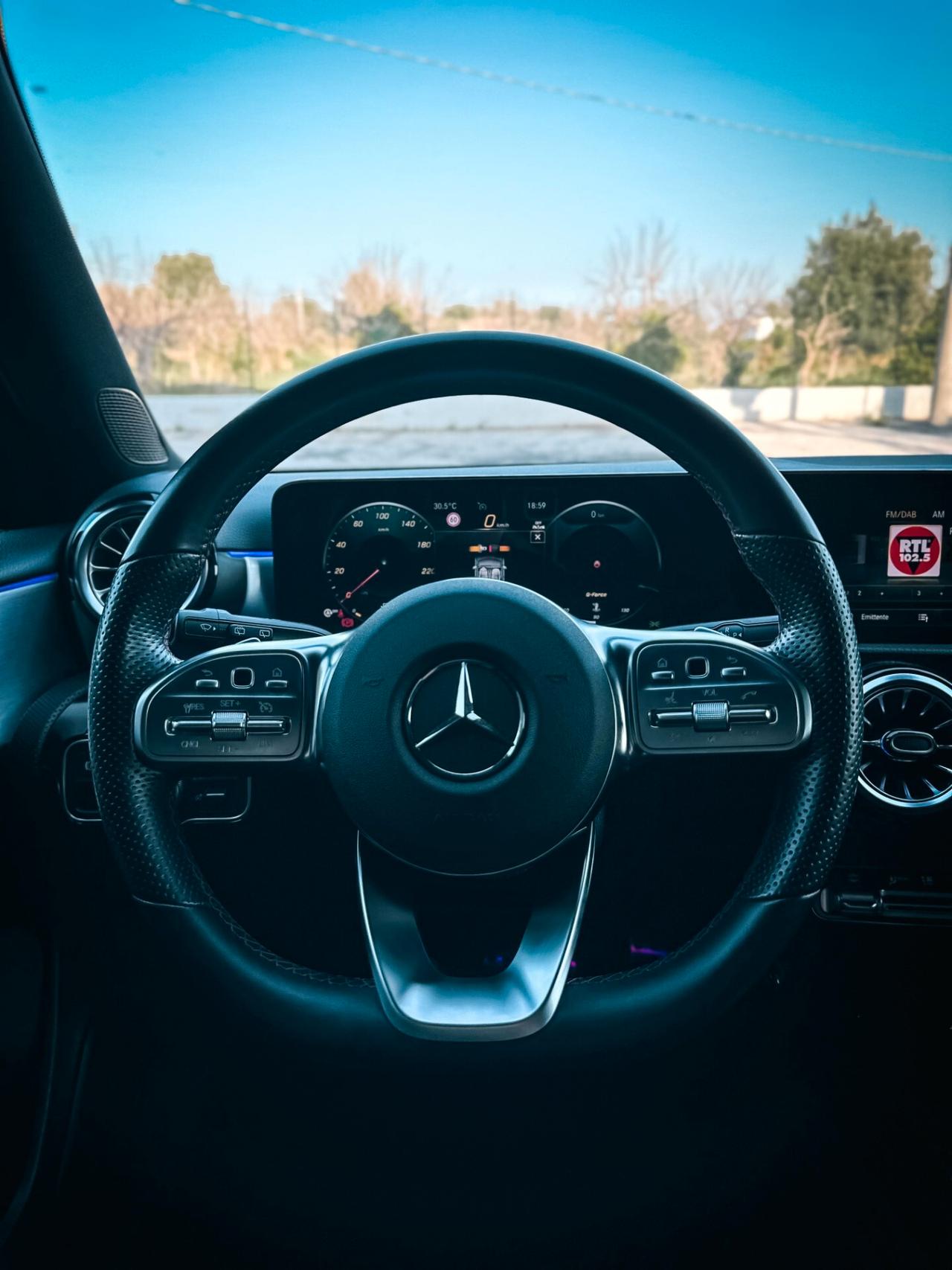Mercedes-benz A 180 Mercedes Classe A NIGHT EDITION