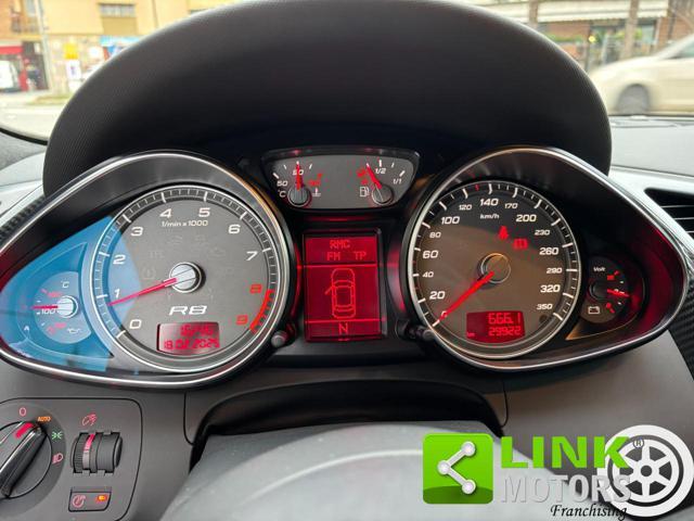 AUDI R8 4.2 V8 FSI quattro R tronic