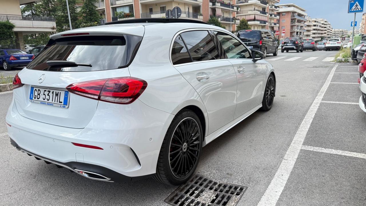 Mercedes-benz A 180 A 180 d Automatic Premium LED NAVI PELLE TETTO APRIBILE PACCHETTO LUCI PDC CERCHI 19 COCKPIT