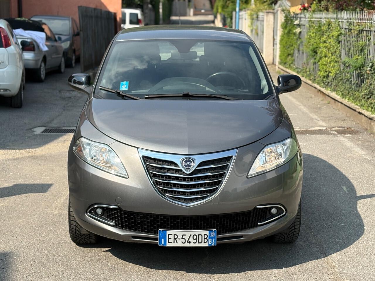 Lancia Ypsilon 0.9 TwinAir Metano Ecochic Gold 2013