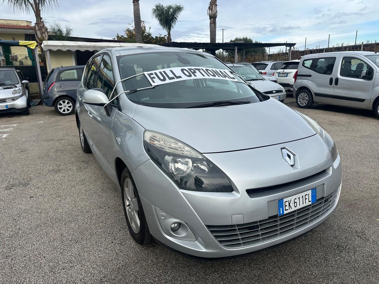 Renault Scenic 1.5 diesel 2011 7posti full optional