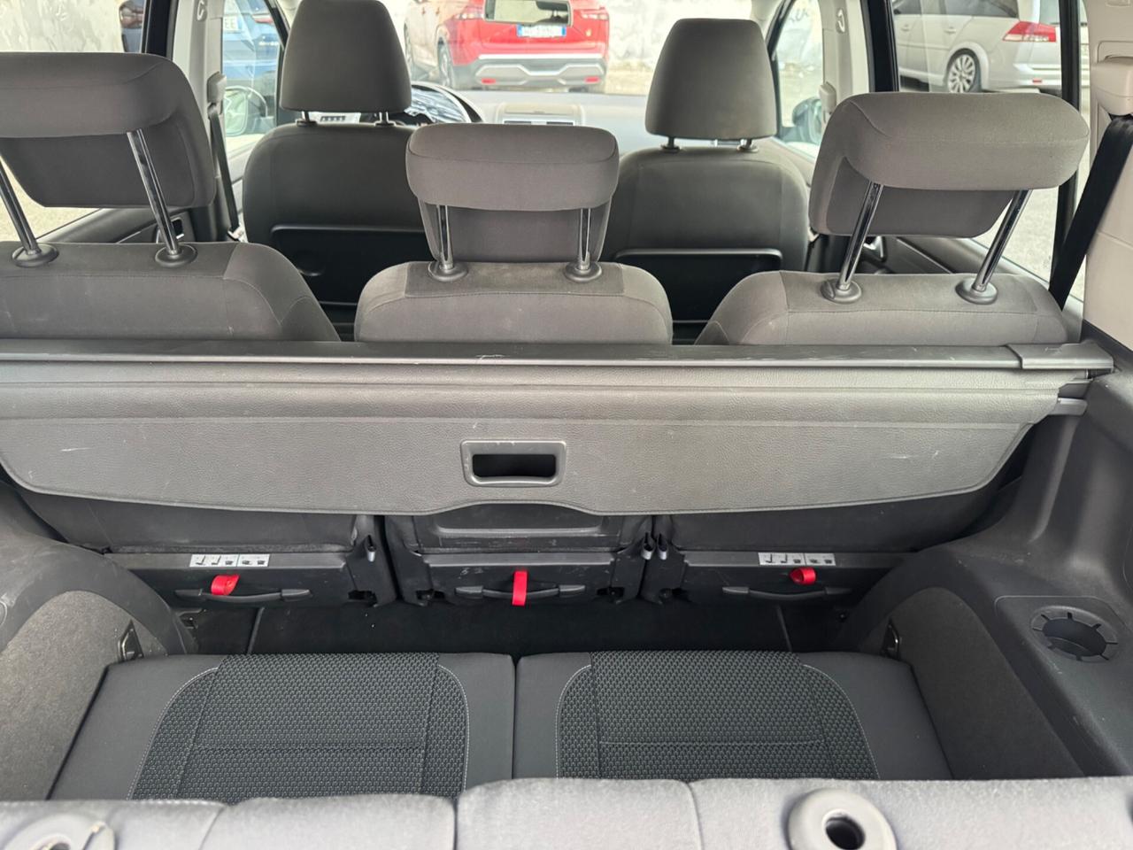 Volkswagen Touran Business 1.6 TDI Comfortline