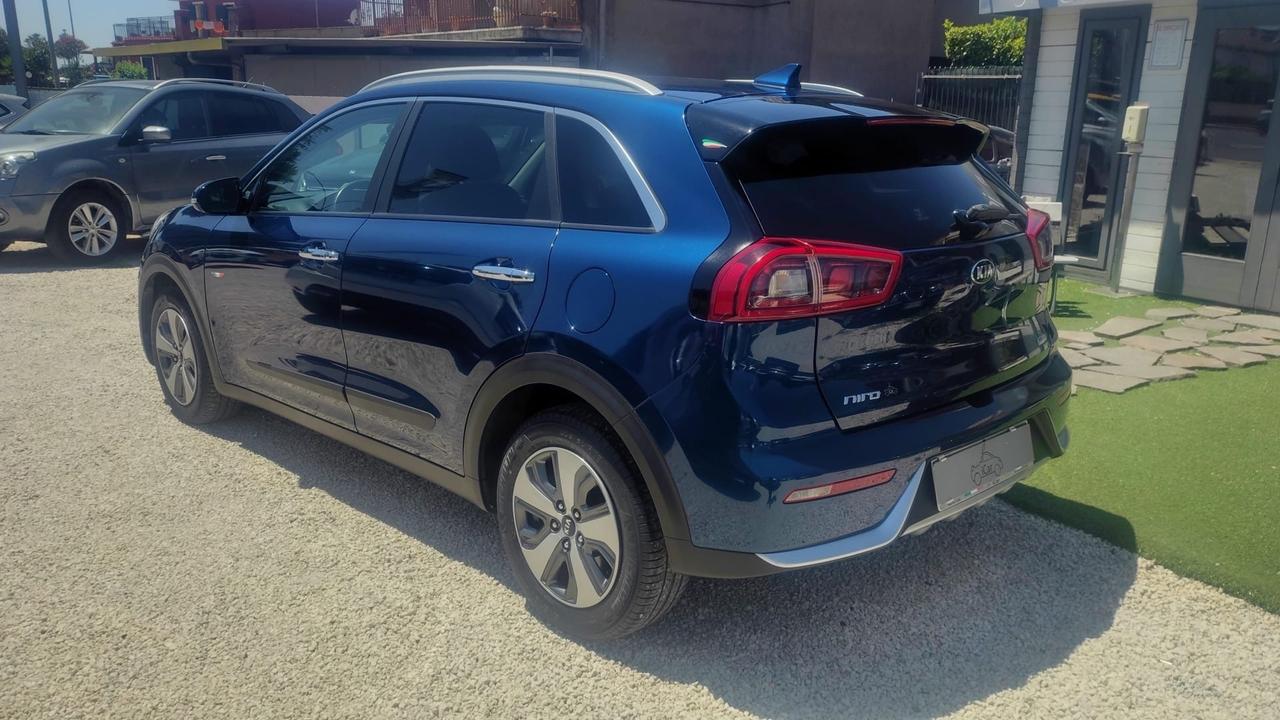 Kia Niro 1.6 GDi DCT HEV Urban