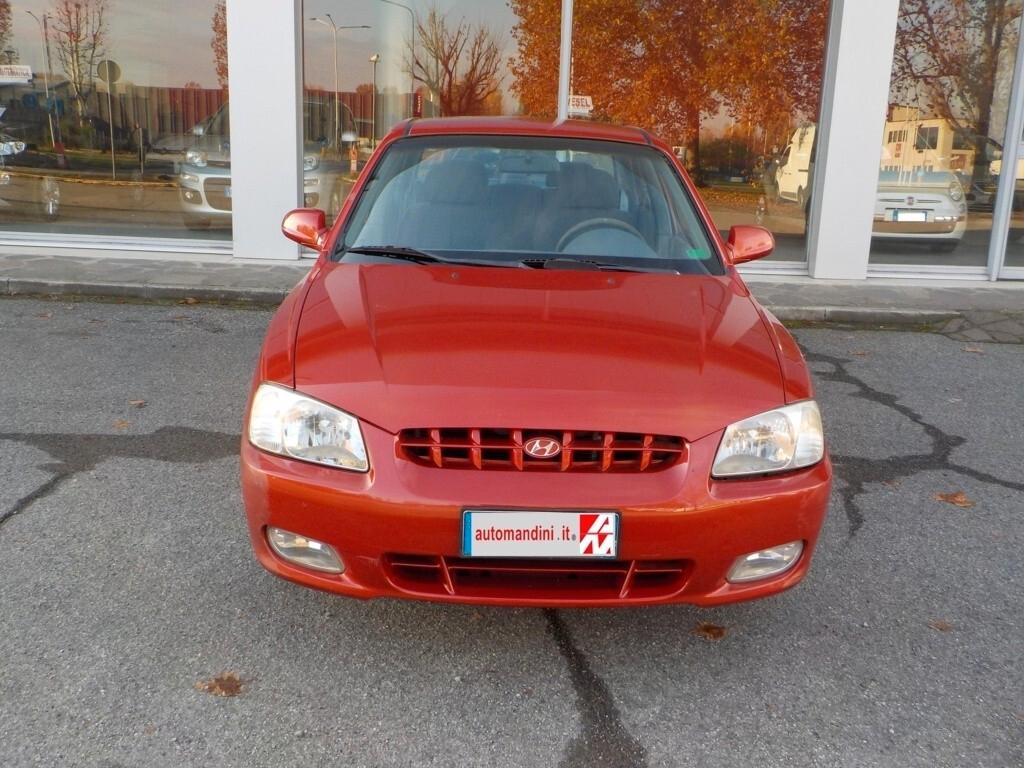 Hyundai Accent 1.3i 12V cat 5 porte GLS Max