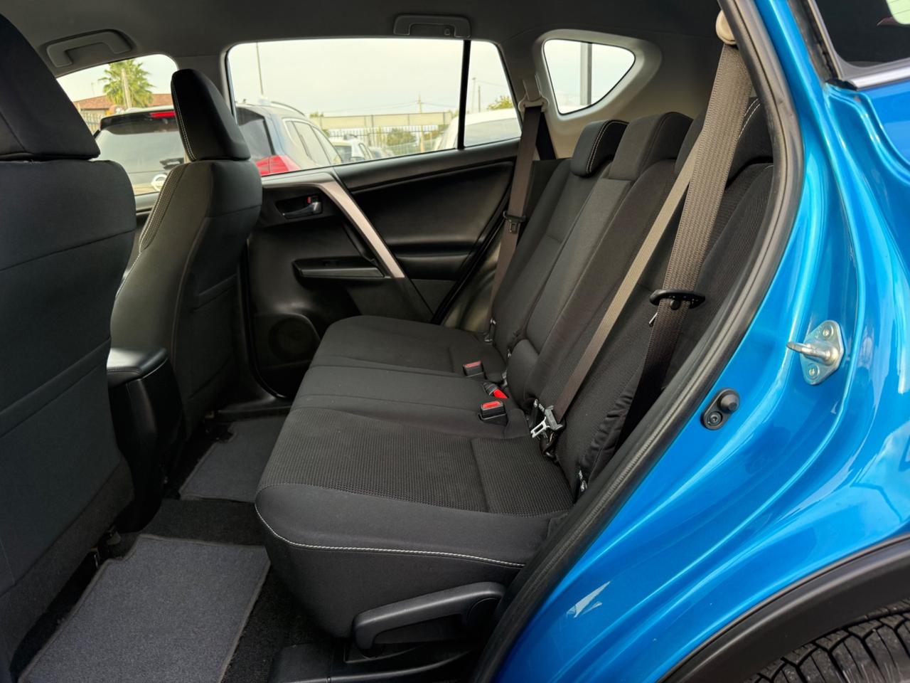 Toyota RAV 4 2.0 D-4D 2WD