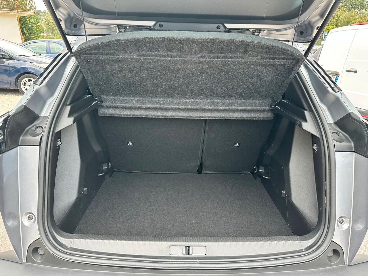 Peugeot 2008 PureTech 100 S&S Allure