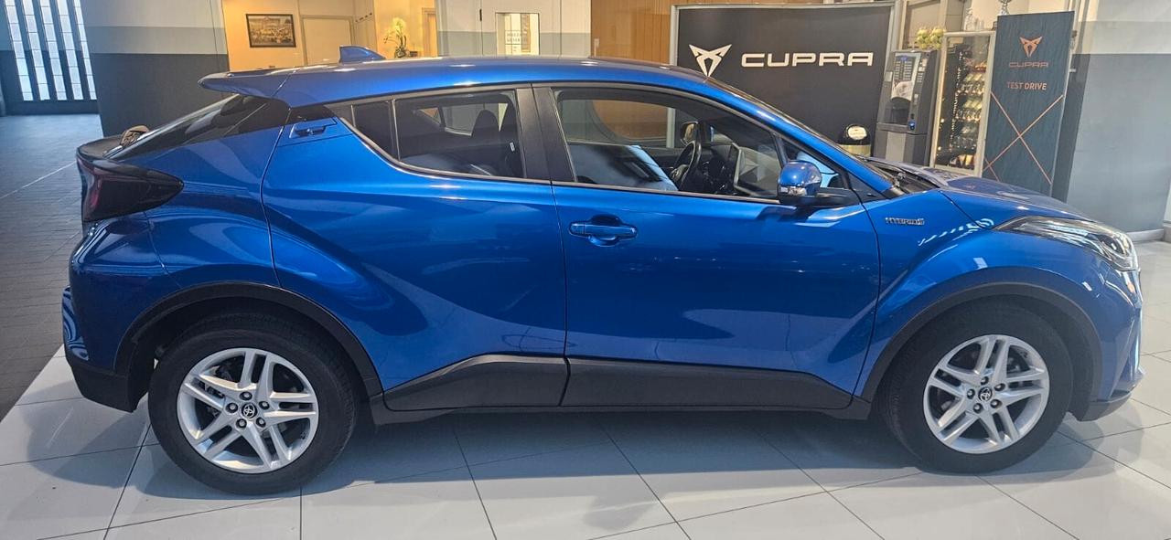 Toyota C-HR 1.8 Hybrid E-CVT Active