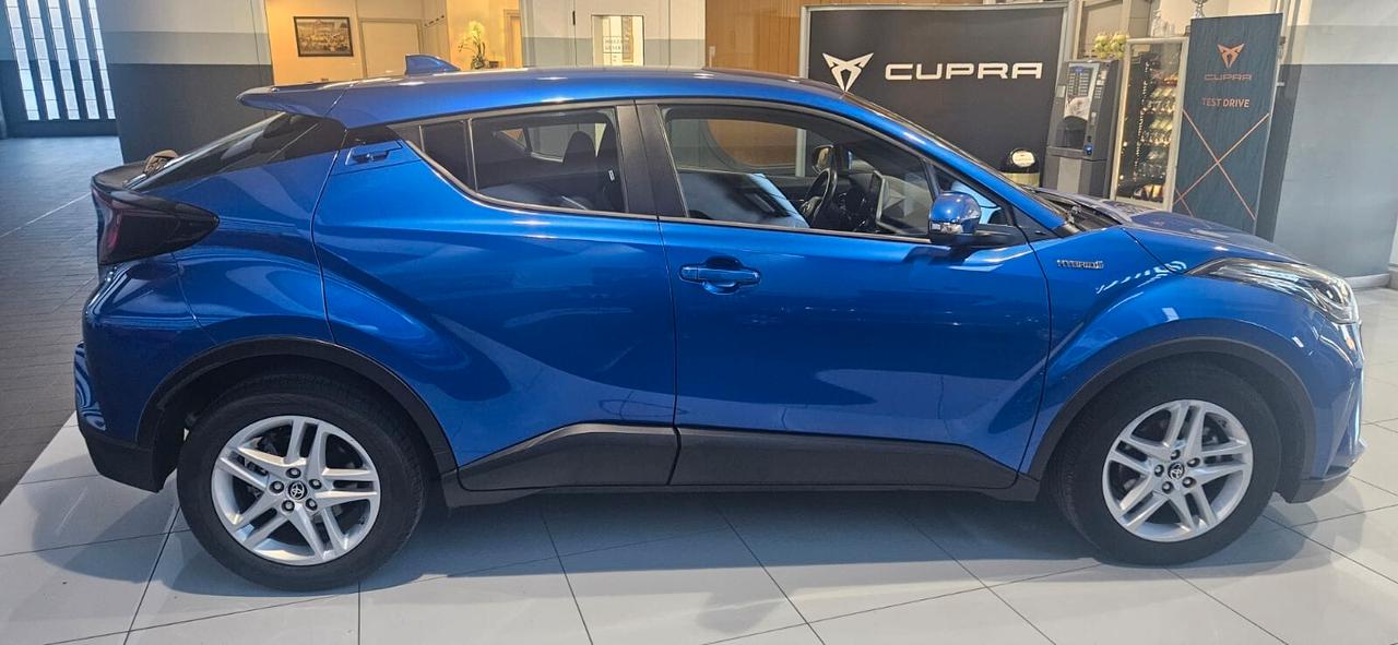 Toyota C-HR 1.8 Hybrid E-CVT Active