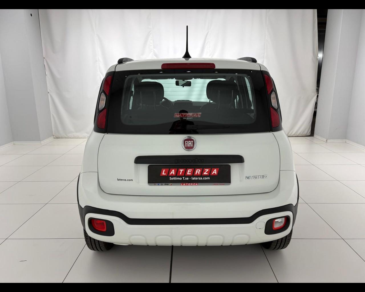 FIAT Panda 1.0 firefly hybrid City Cross s&s 70cv