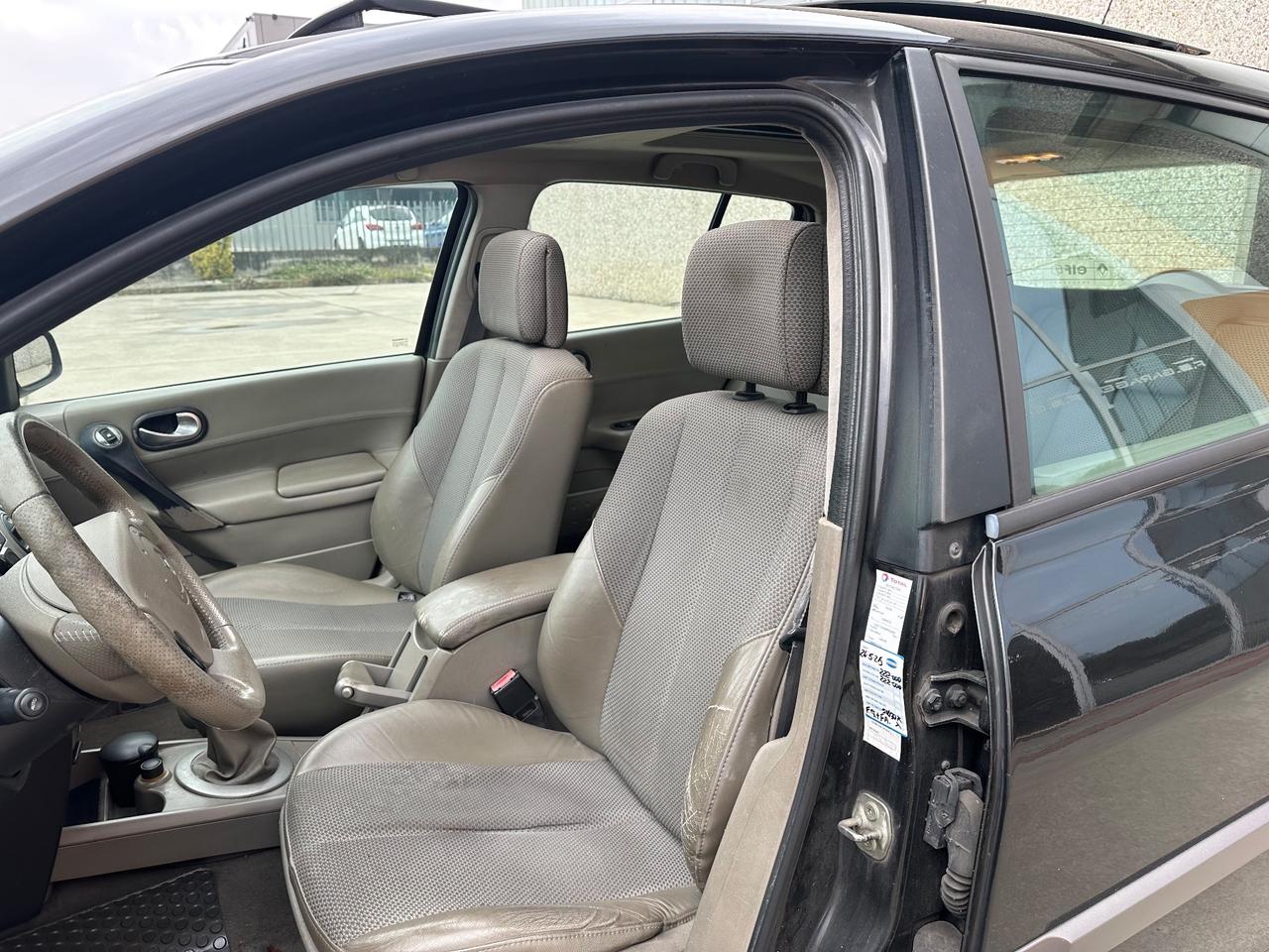 Renault Megane Mégane 1.9 dCi 5 porte Confort Authentique